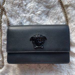 VERSACE TONAL MEDUSA WALLET ON CHAIN